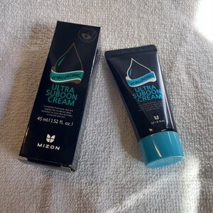 3/$30 - NIB Mizon Hyaluronic Ultra Suboon Cream